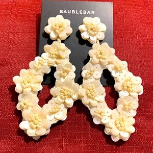 Brand NWT BaubleBar Tulipa Sequoia Earrings